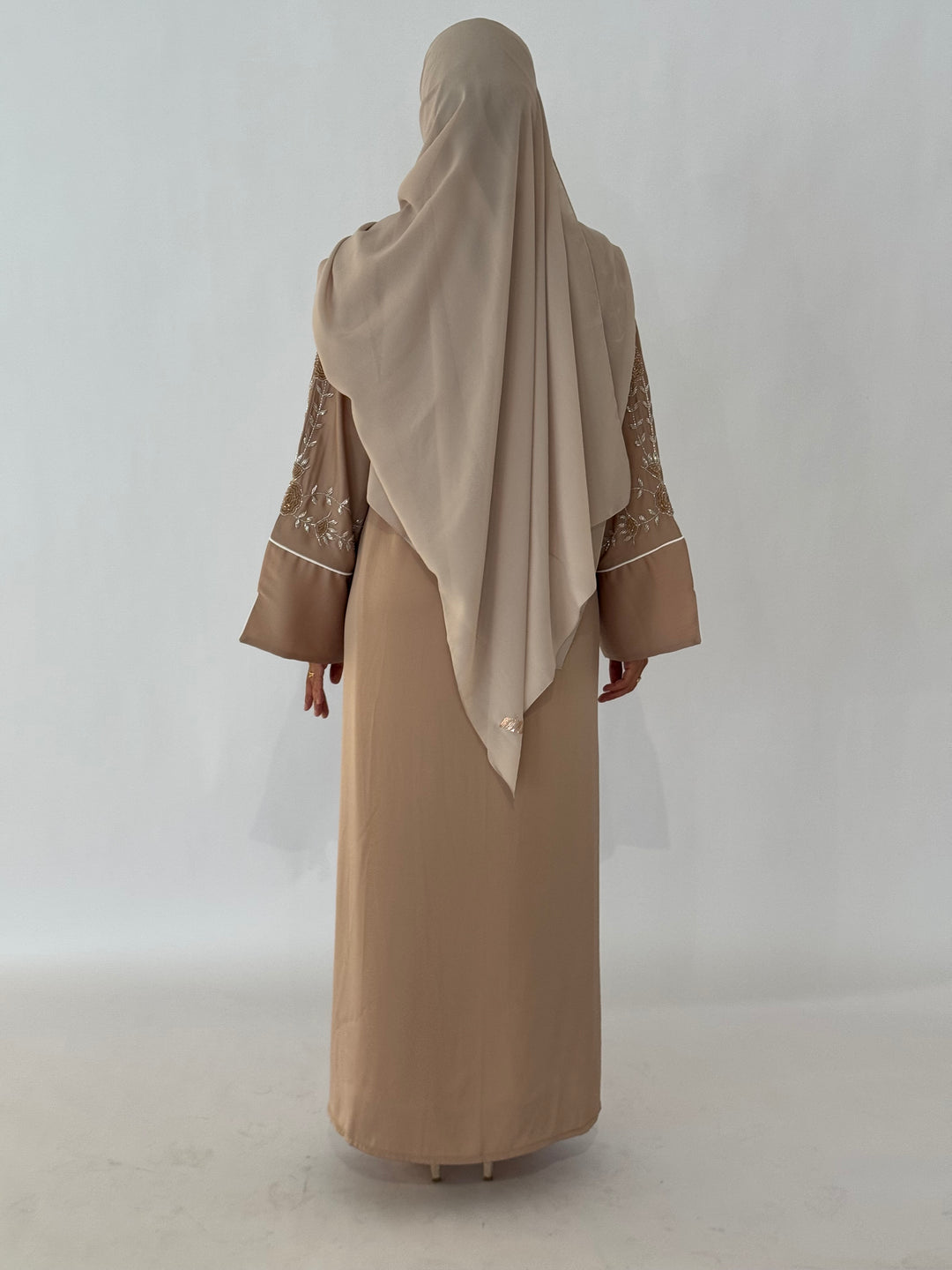 Zouhour Abaya
