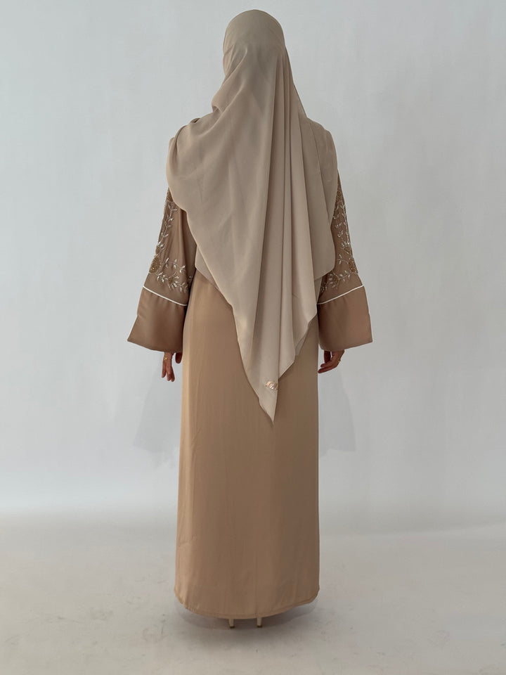 Zouhour Abaya