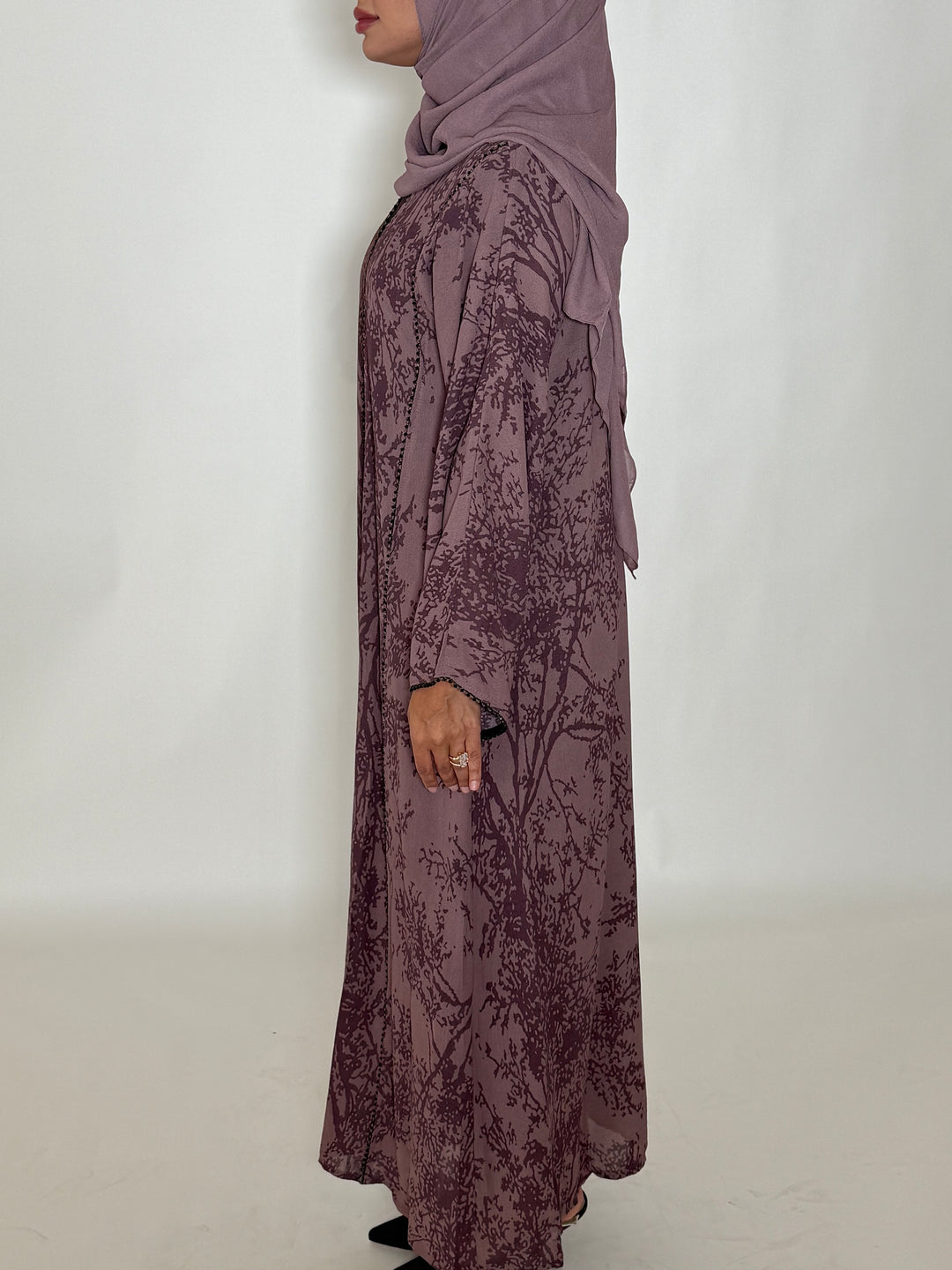 Gamila Printed Abaya - Purple
