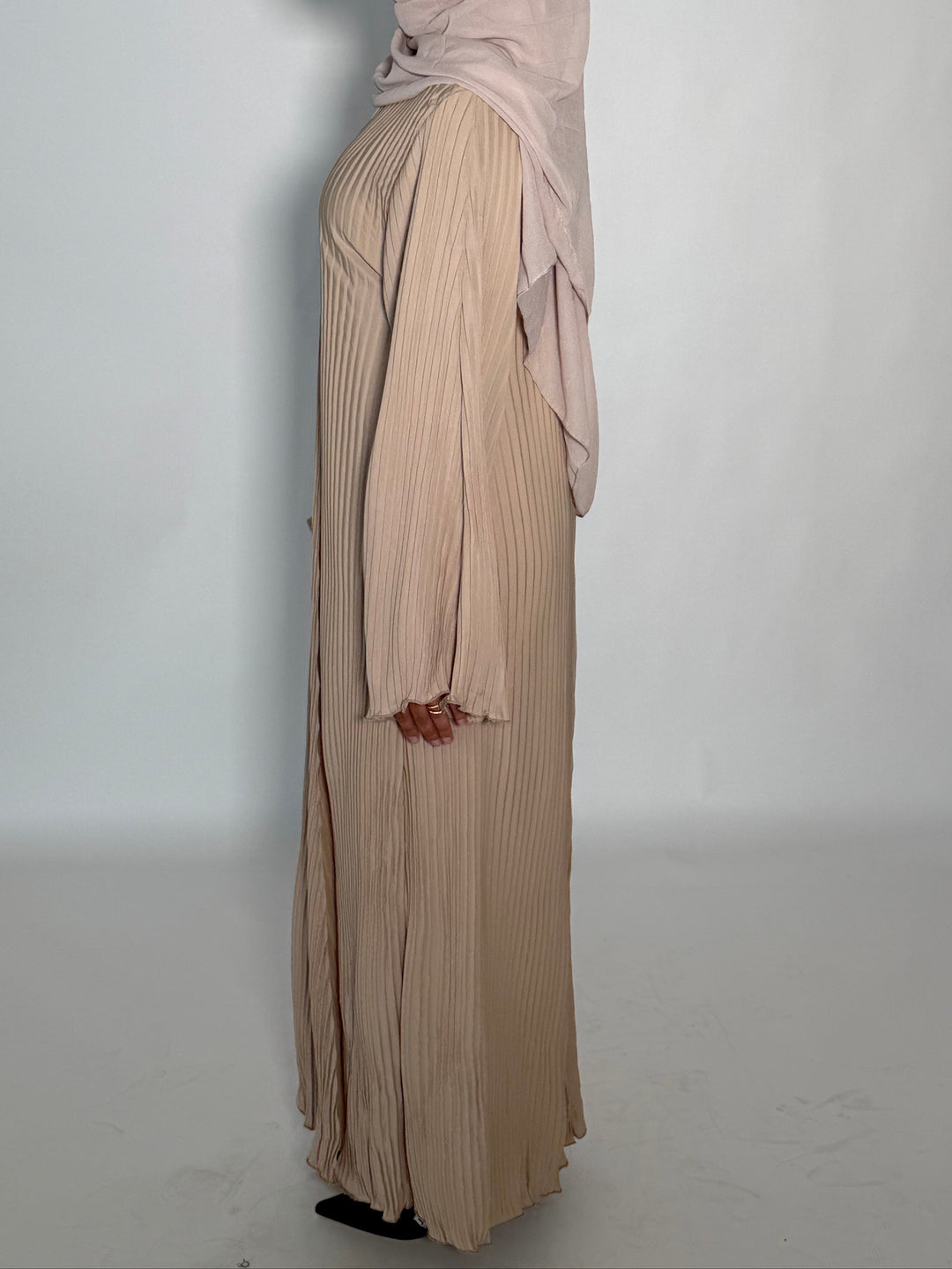 Noaf 2.0 Abaya - Cream